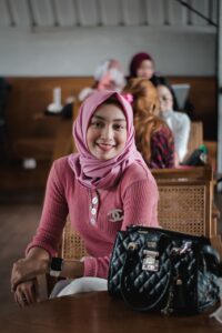 g9fece41ceec7ca9922d76475451d097a1a60cae267768263d53b80faf35f53b3fa8949db61745a0ee8c32e2955a36991d6c5b8f105a5cc550310cbc54b86bcf4_1280-6067822.jpg